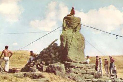 Heyerdahl 1955-Ahu Ature Huki1